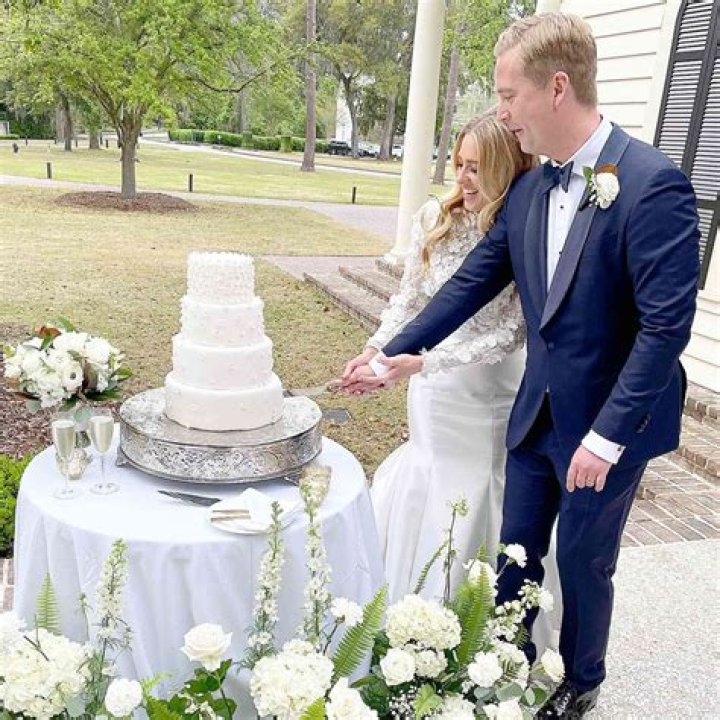 Details About Peter Doocy and Hillary Vaughn Marriage – Celebsgraphy