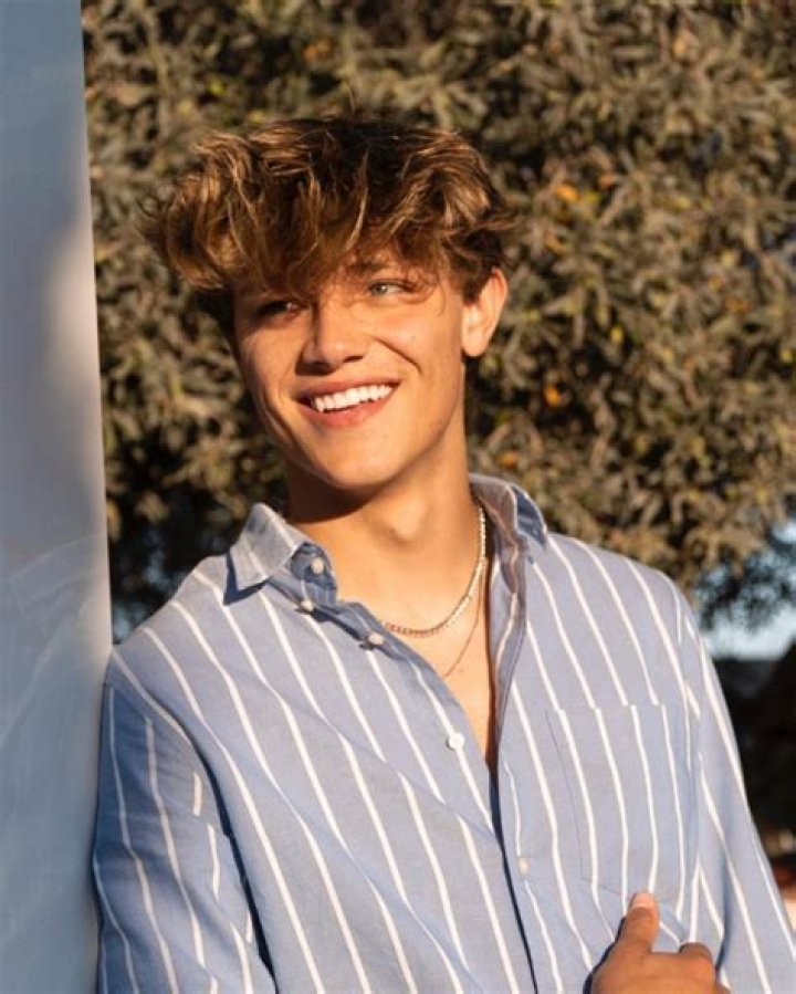 Gage Bills Age | Wiki, Net worth, Bio, Height, Girlfriend