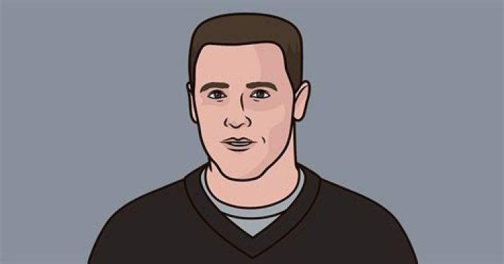 How tall is Howie Long