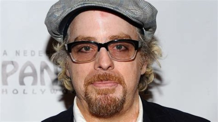 How tall is Leif Garrett