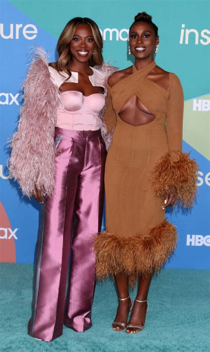 How tall is Yvonne Orji