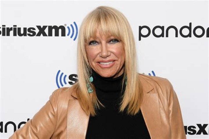 How tall was Suzanne Somers