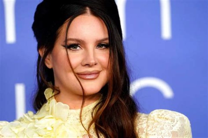 Lana Del Rey Net Worth Update. See How Rich This American Singer and Songwriter Is. 2022