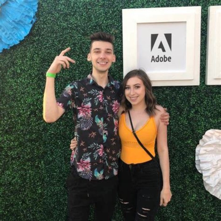 Poke (YouTuber) Bio | Age, Wiki, Net worth, Height, Girlfriend|